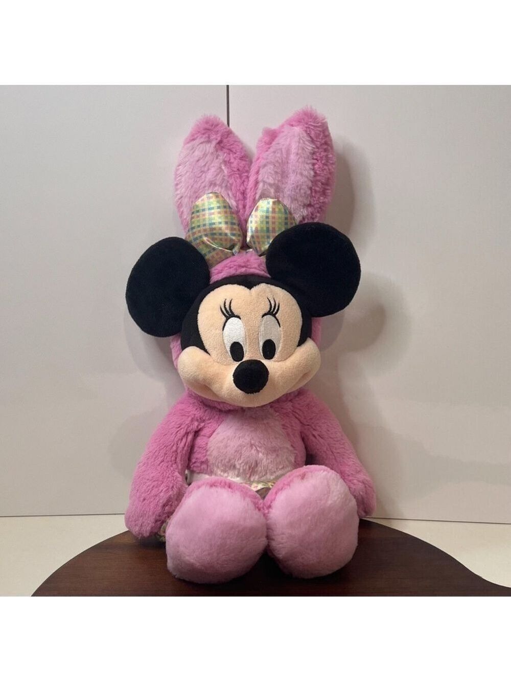 Disney Store 2018 Minnie Mouse Easter Plush Pink Bunny Outfit Large & Adorable!